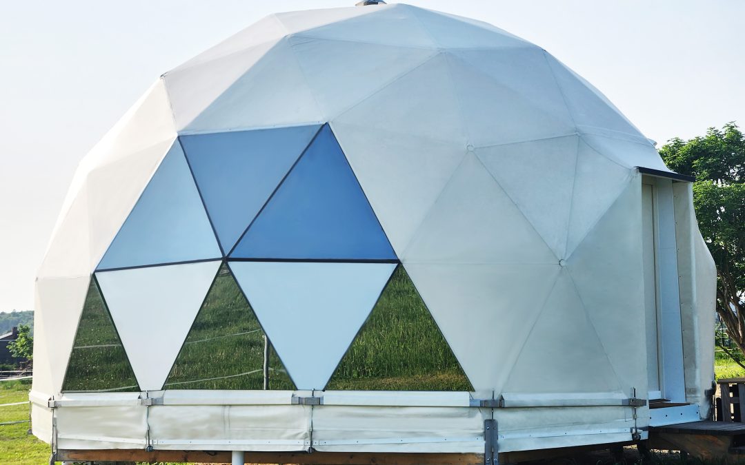 Jak efektivně využít prostor v geokupoli s kruhovým půdorysem: praktické tipy pro majitele tiny house